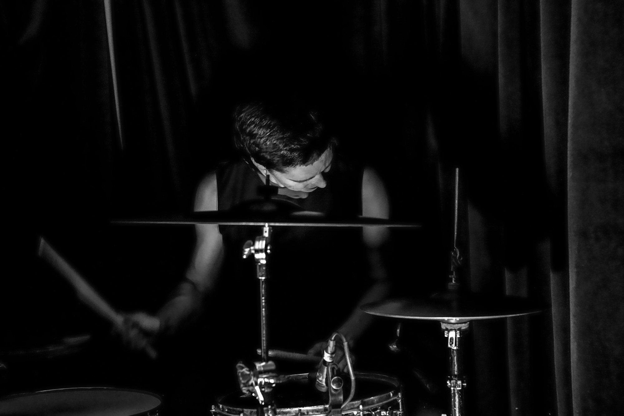 sandra fedowitz plays drums